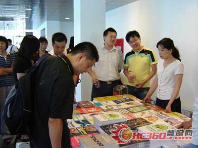 Adobe�Y�ψD��չʾ